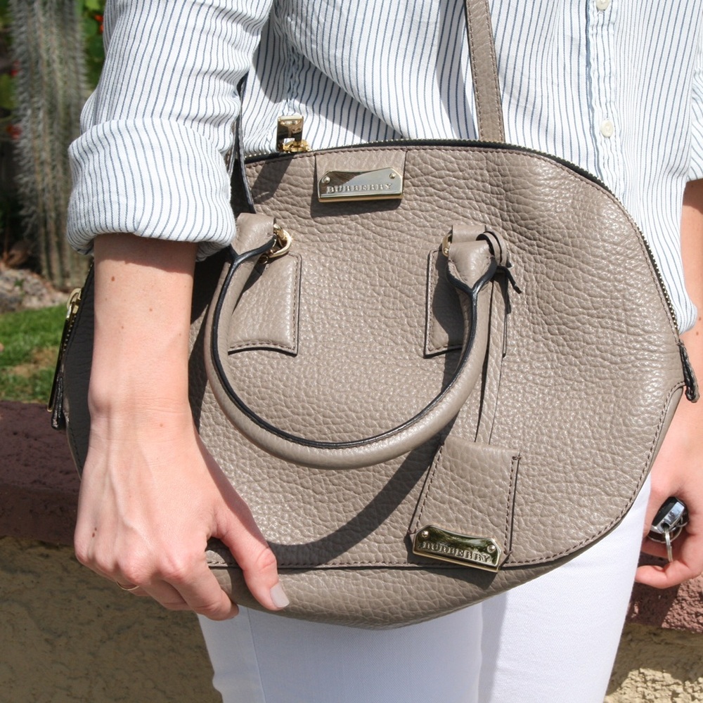Burberry purse
